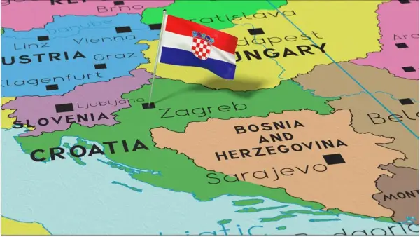 Mapa Europy Środkowej z zaznaczoną Chorwacją i jej flagą. Gdzie leży Chorwacja? Między Słowenią, Węgrami a Bośnią i Hercegowiną.